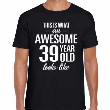 Awesome 39 year cadeau / verjaardag t-shirt zwart voor heren