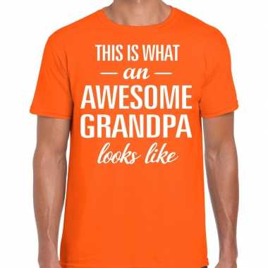 Awesome grandpa / opa cadeau t-shirt oranje voor heren
