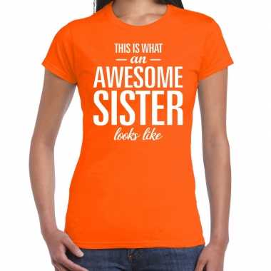 Awesome sister fun t-shirt oranje voor dames
