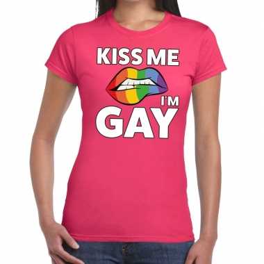 Kiss me i am gay roze fun-t shirt voor dames