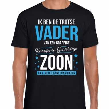 Vader is trots op zoon fun kado shirt zwart voor heren