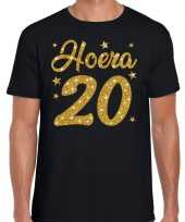 Zwart hoera 20 jaar verjaardag t-shirt voor heren met gouden glitter bedrukking